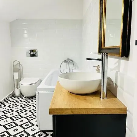 Adorable 3 Bedroom